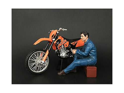 Load image into Gallery viewer, Mechanic Michael Figurine for 1/12 Scale Motorcycle Models by American Diorama
